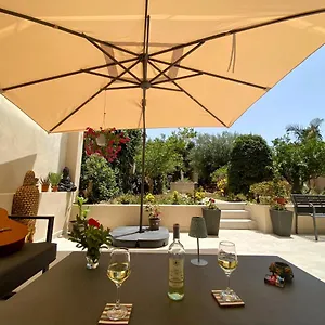 maltese-garden-villa.hotelssaintjulians.com/