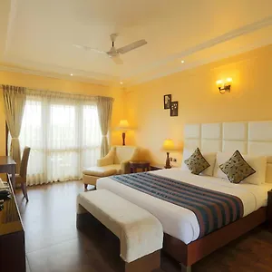 luxury-stay-near-delhi-international-airport.hotelsdelhi.org/